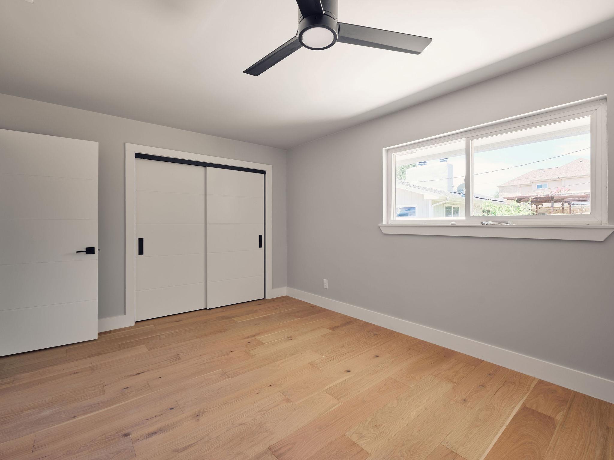 Image 26 of 36 For 8704 Balcones Club Dr