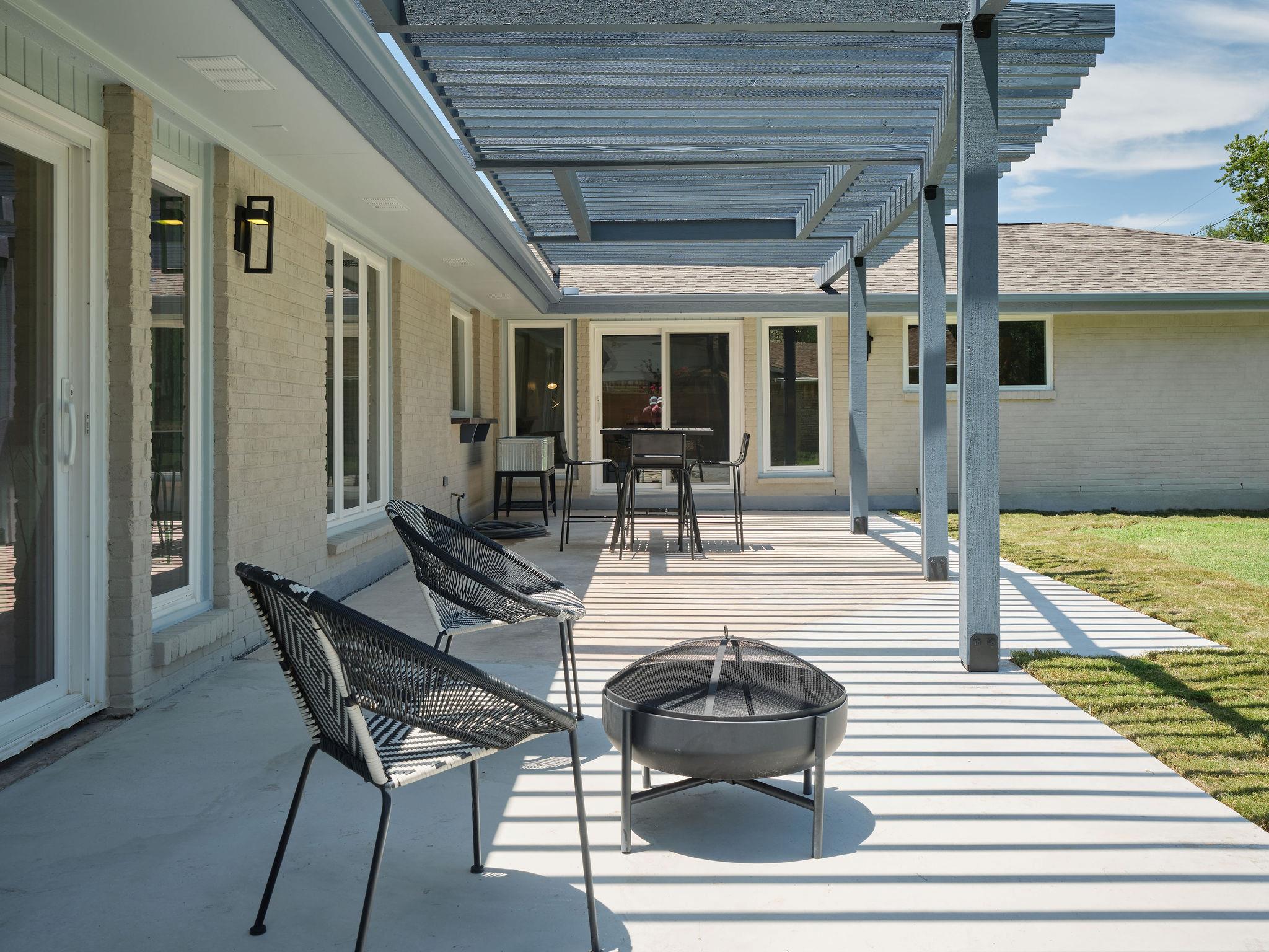 Image 29 of 36 For 8704 Balcones Club Dr