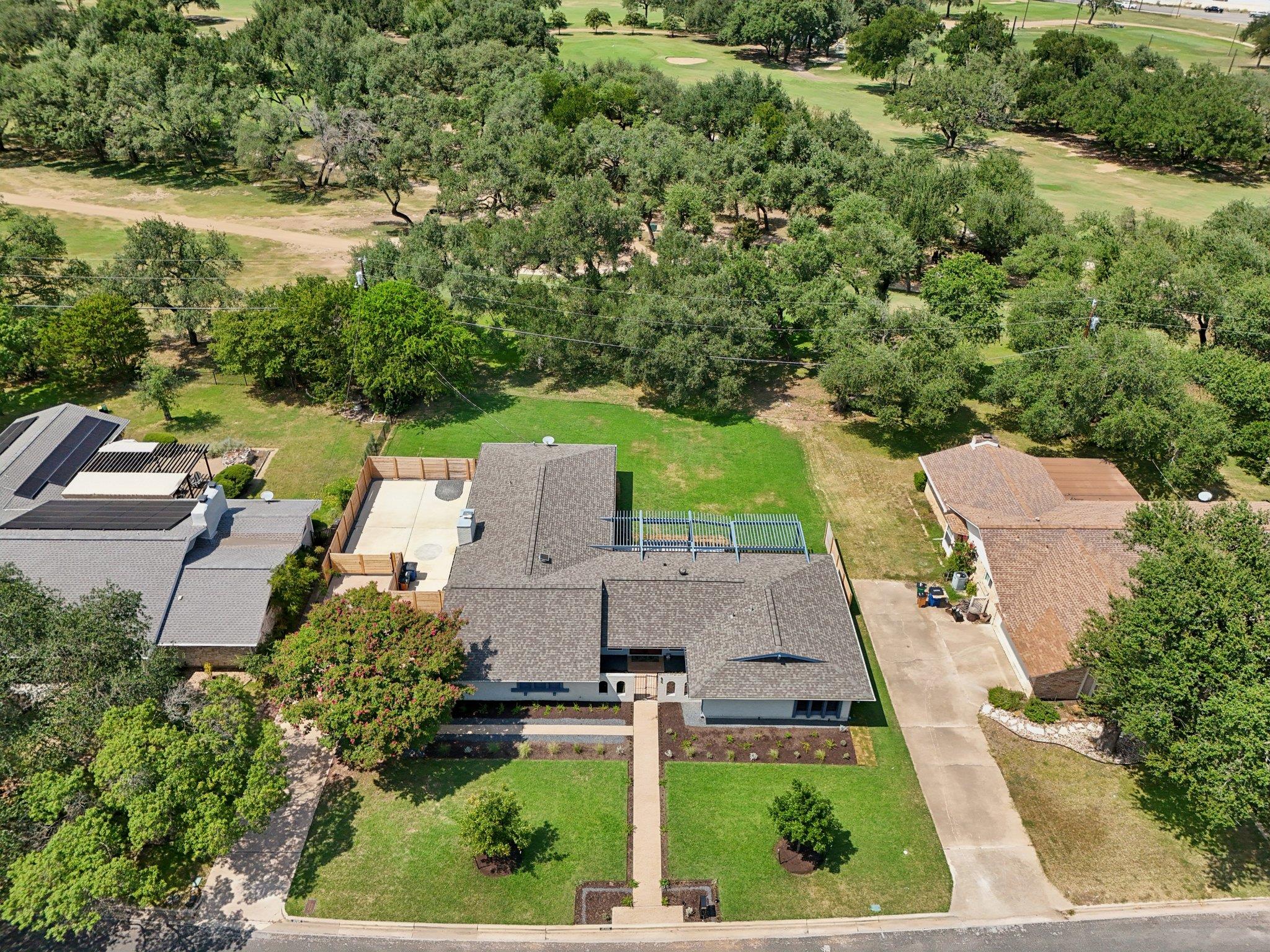 Image 34 of 36 For 8704 Balcones Club Dr