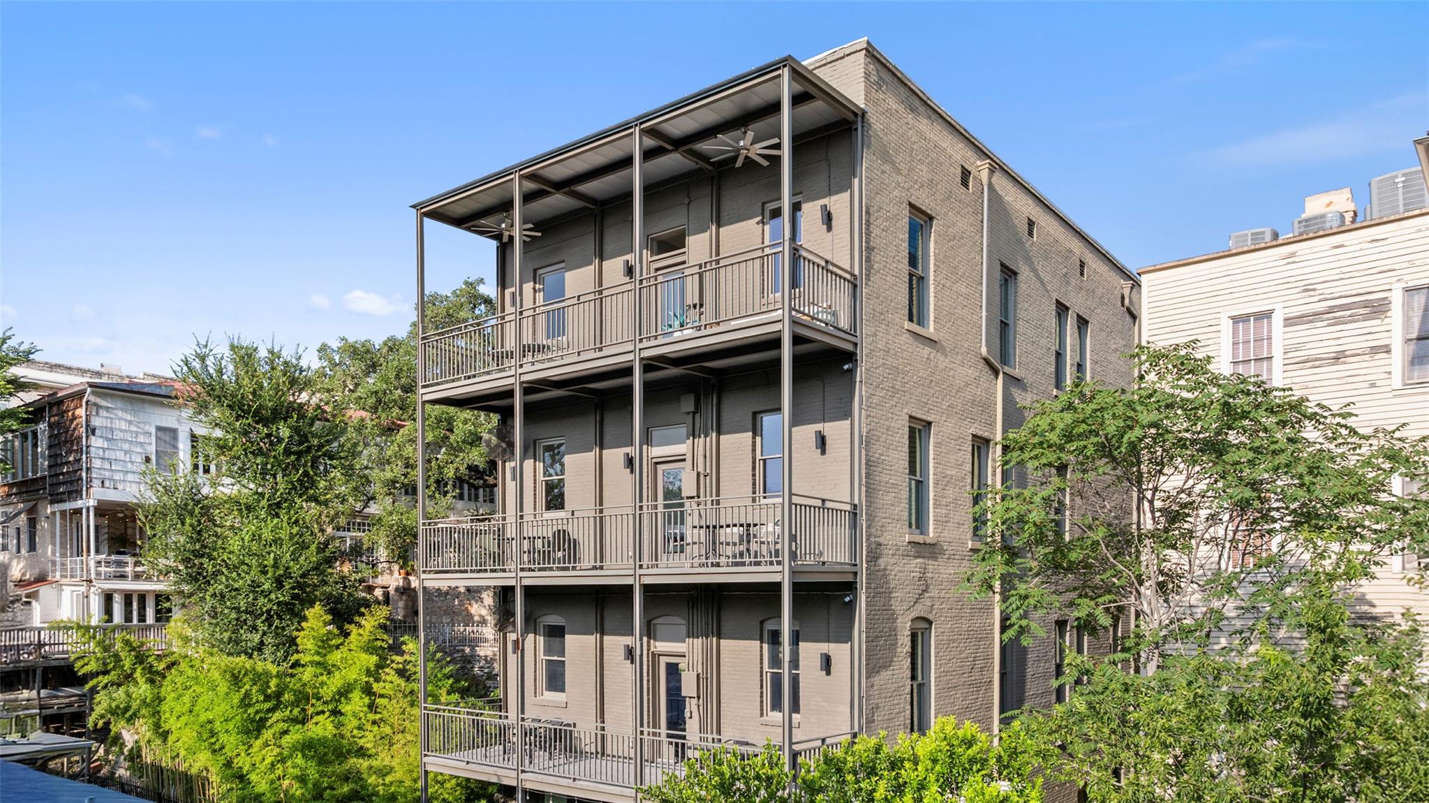 Details for 702 San Antonio St, Austin, TX 78701