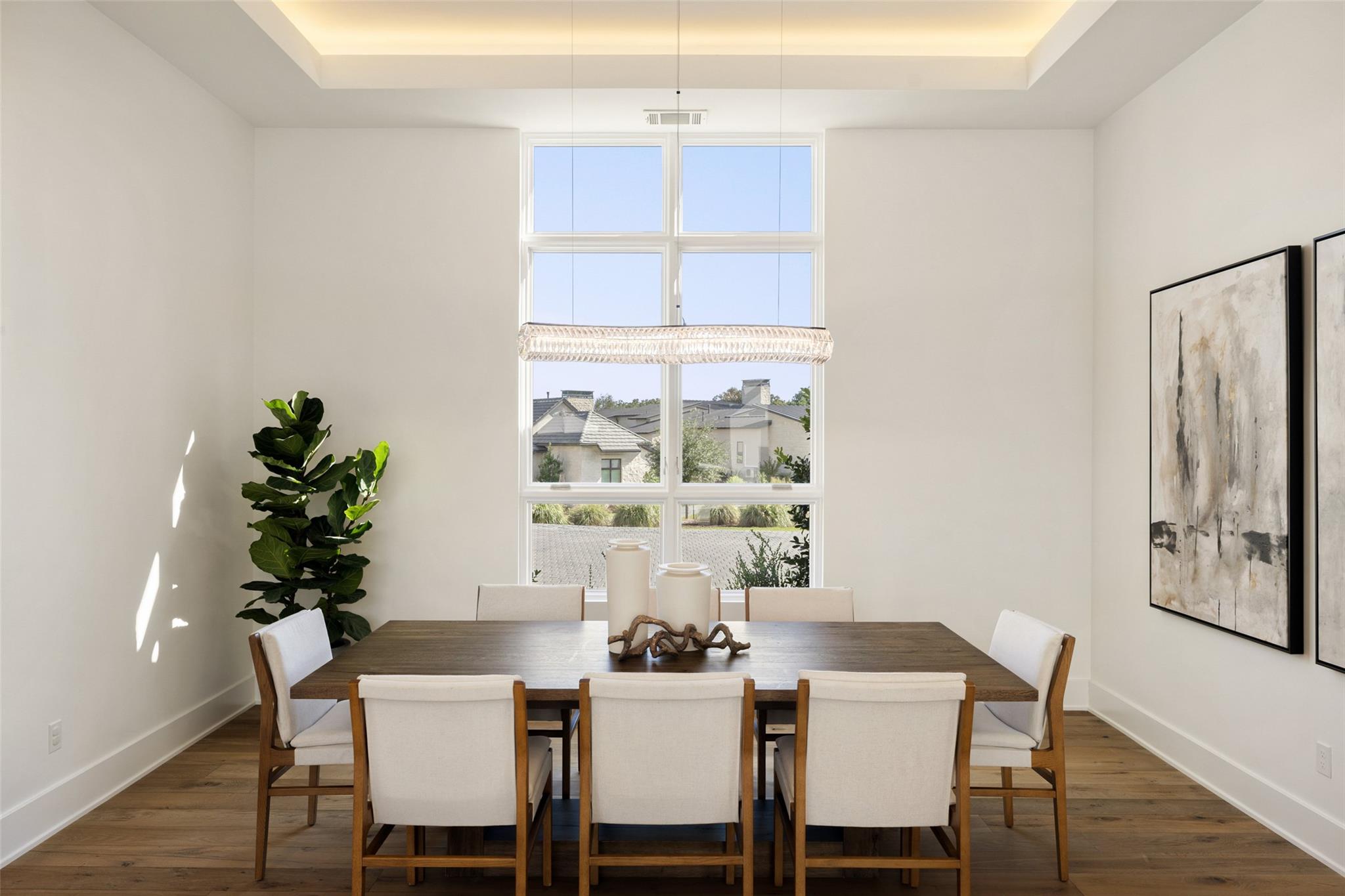 Image 11 of 40 For 567 Delayne Dr