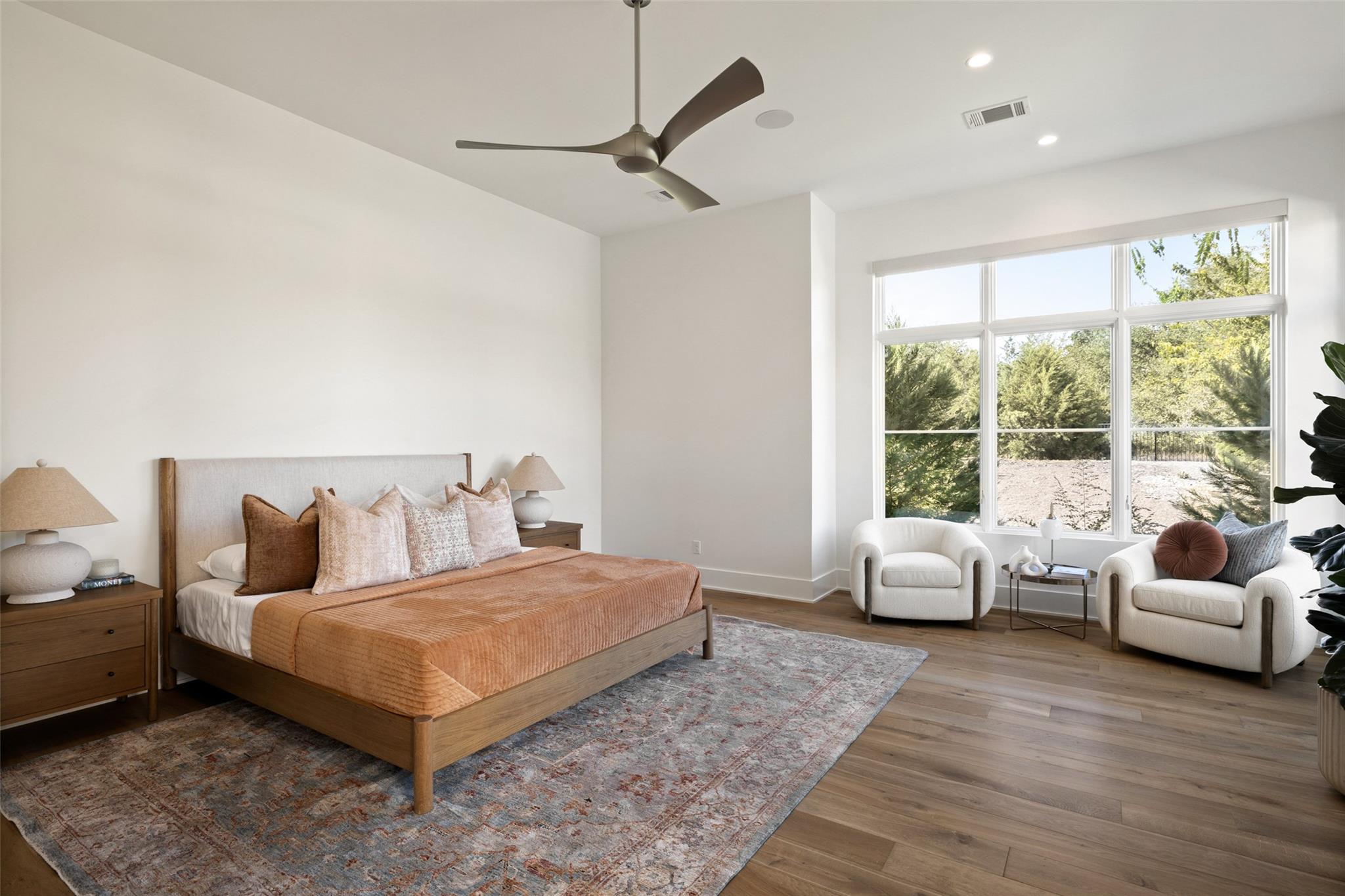 Image 26 of 40 For 567 Delayne Dr