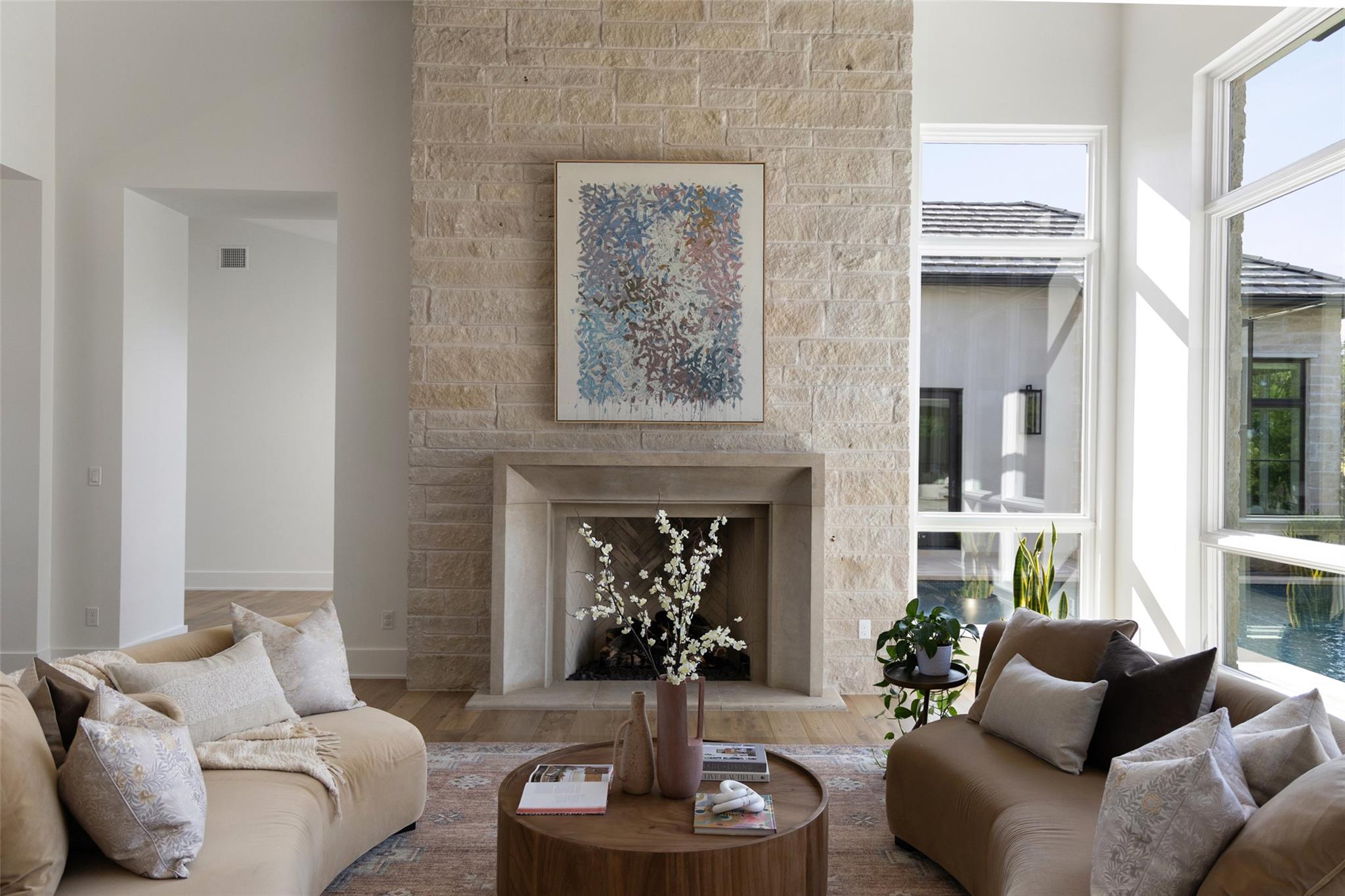 Image 9 of 40 For 567 Delayne Dr