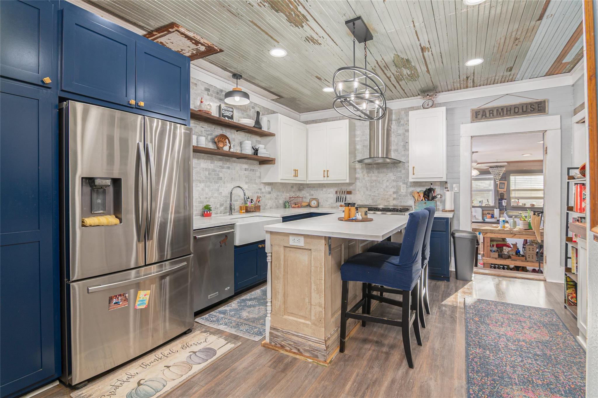 Image 15 of 38 For 7150 Linne Rd