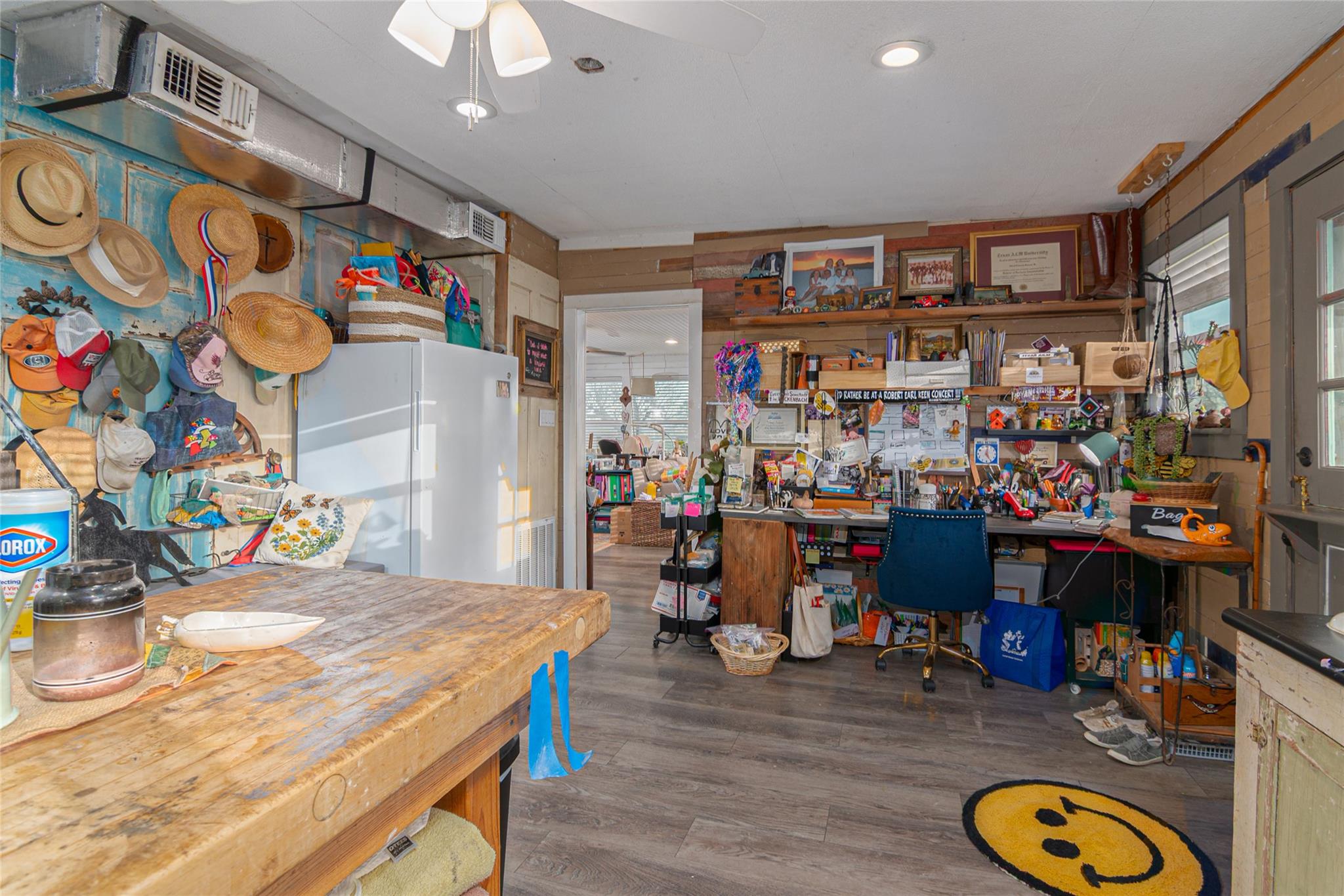 Image 22 of 38 For 7150 Linne Rd