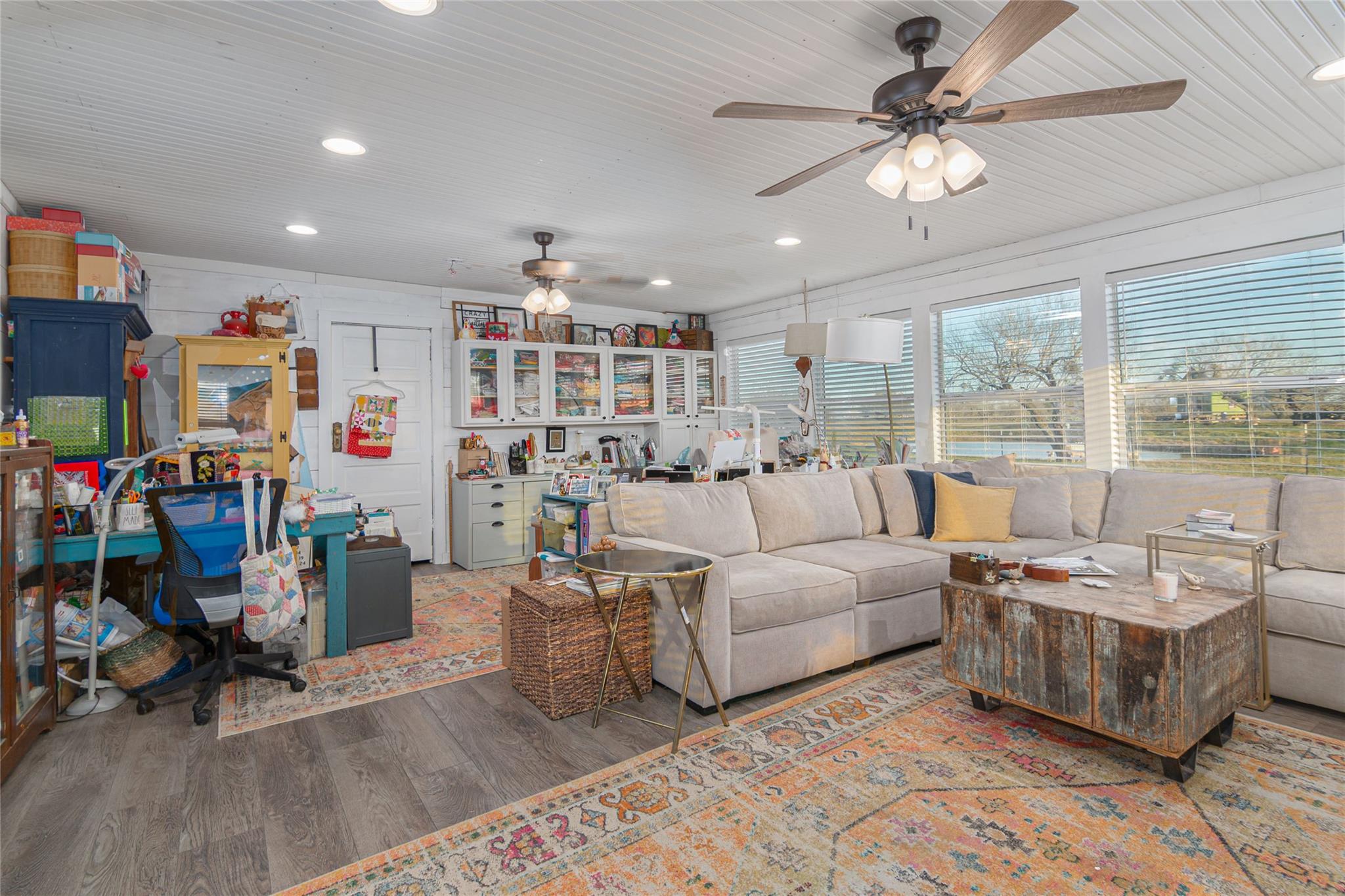 Image 23 of 38 For 7150 Linne Rd