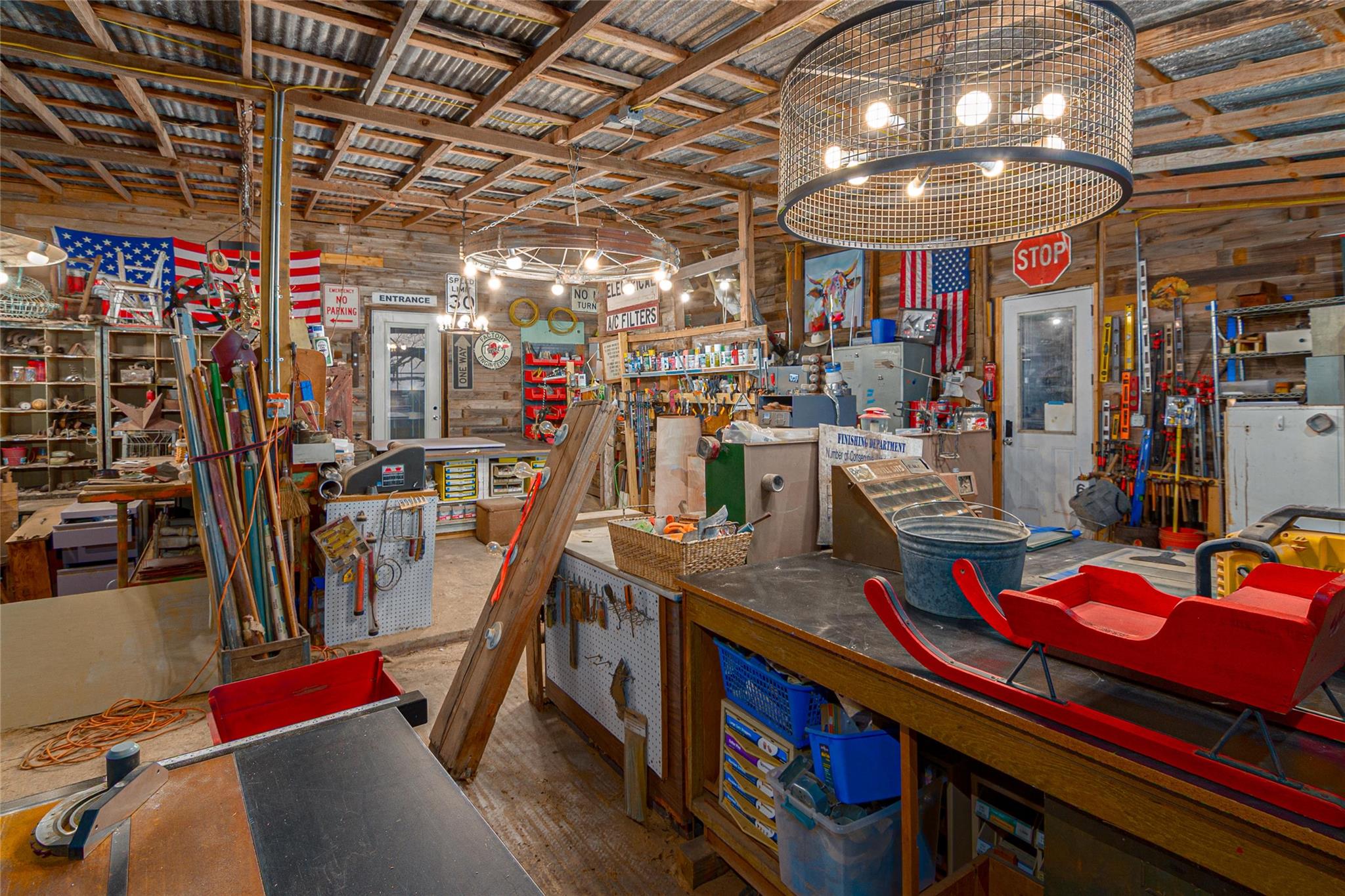 Image 25 of 38 For 7150 Linne Rd