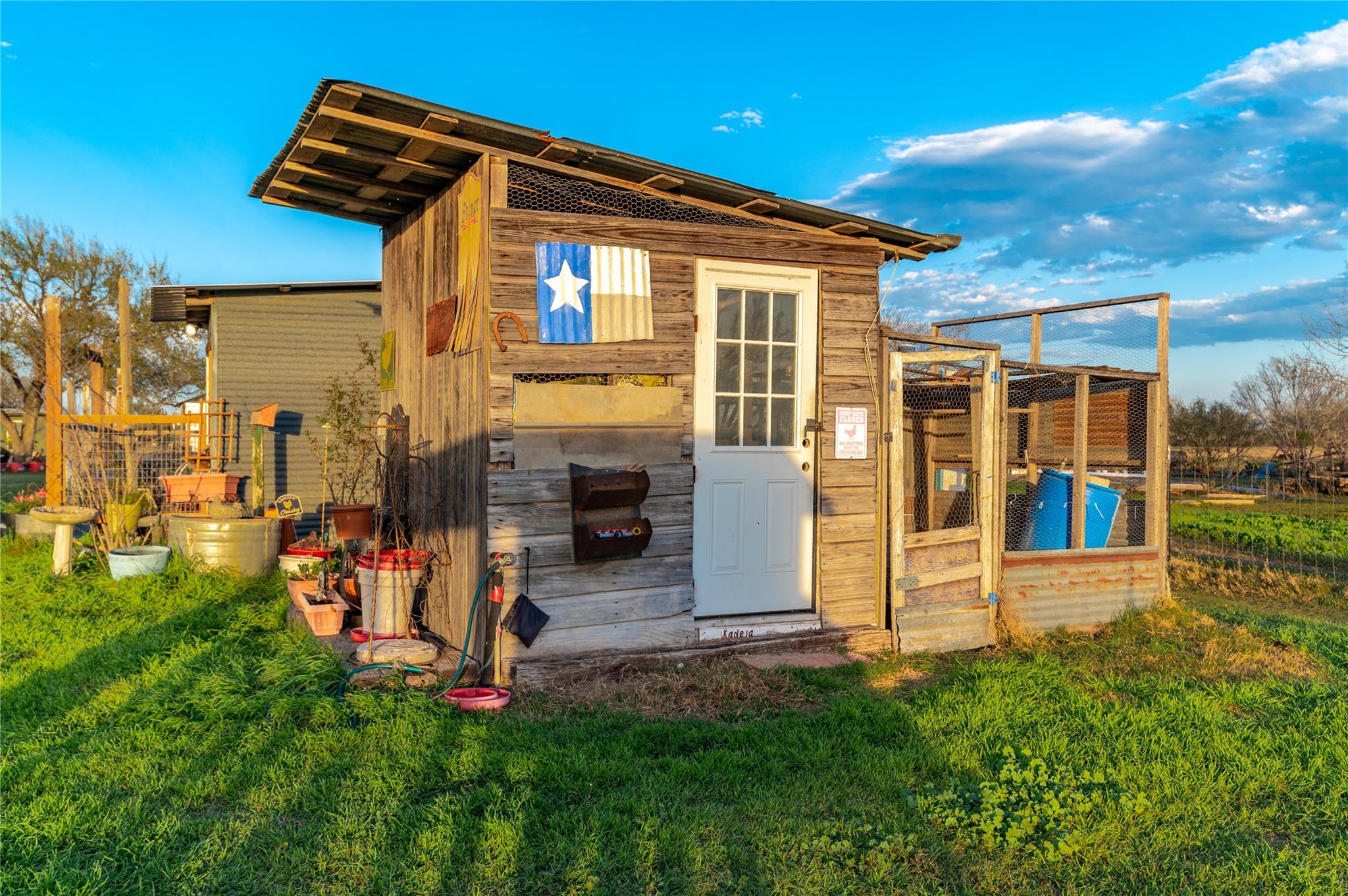 Image 32 of 38 For 7150 Linne Rd