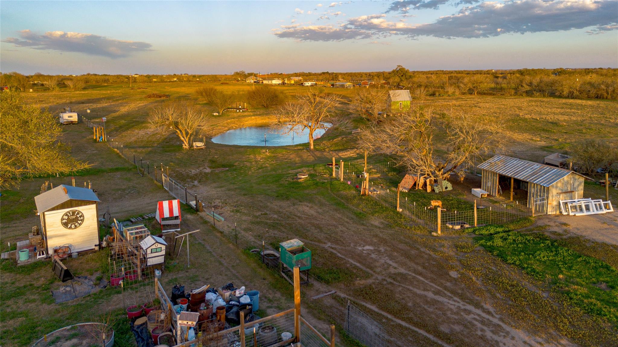 Image 37 of 38 For 7150 Linne Rd