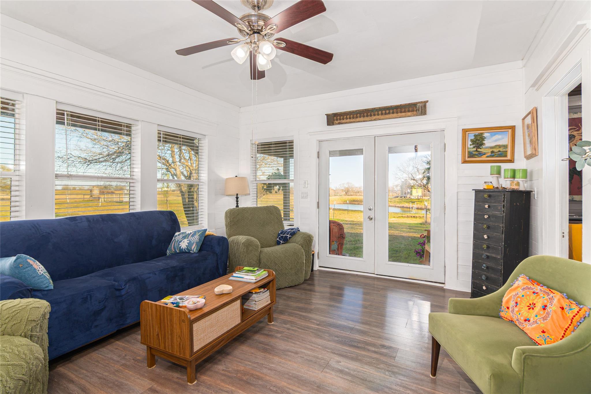 Image 5 of 38 For 7150 Linne Rd