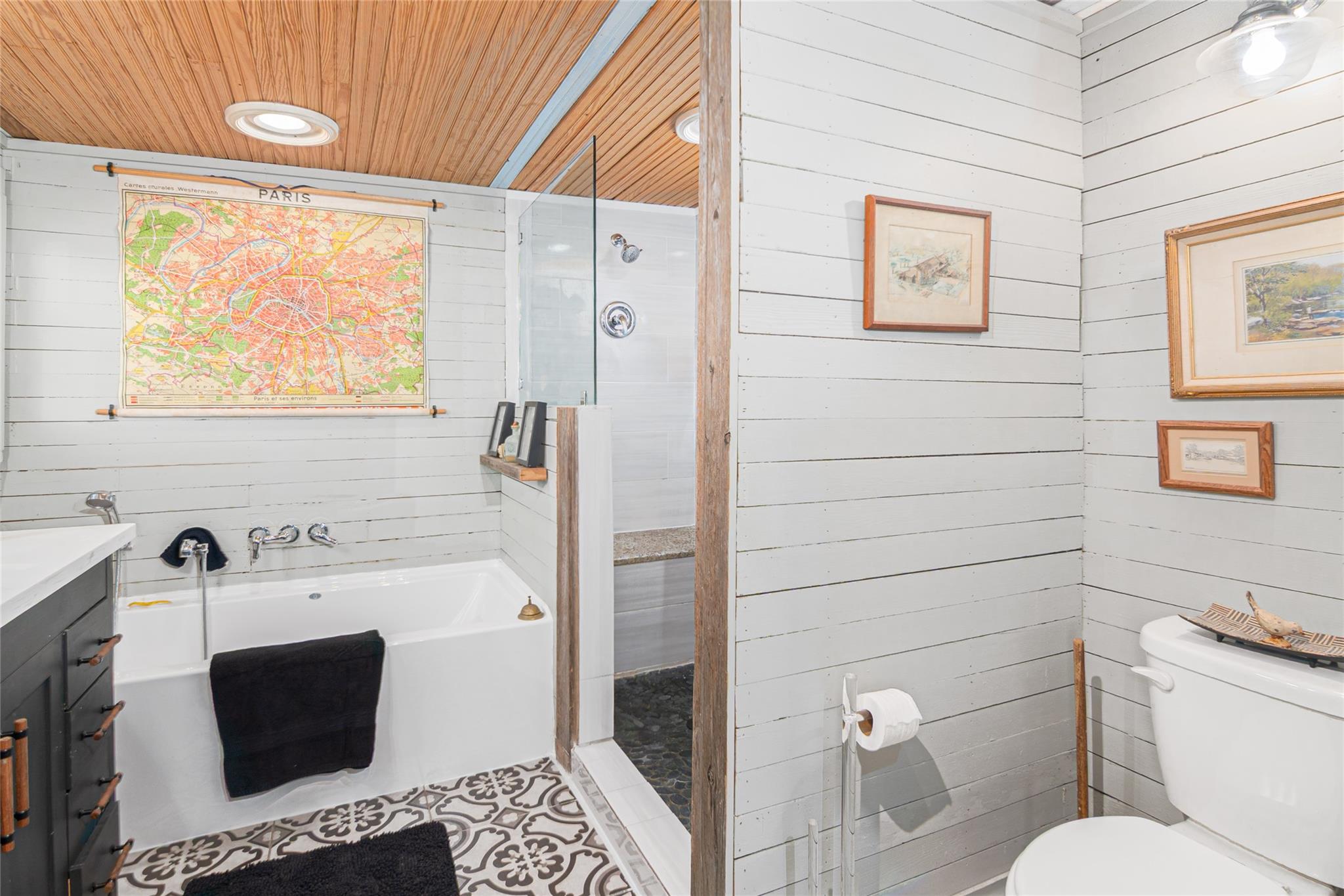 Image 9 of 38 For 7150 Linne Rd