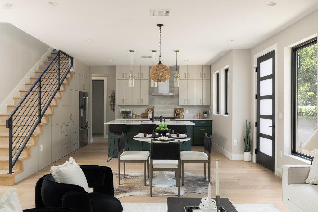 Image 12 of 40 For 1401 3rd St 1