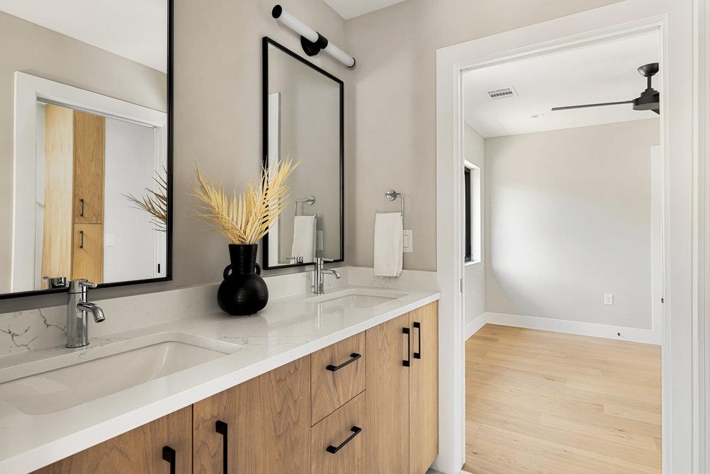 Image 22 of 40 For 1401 3rd St 1