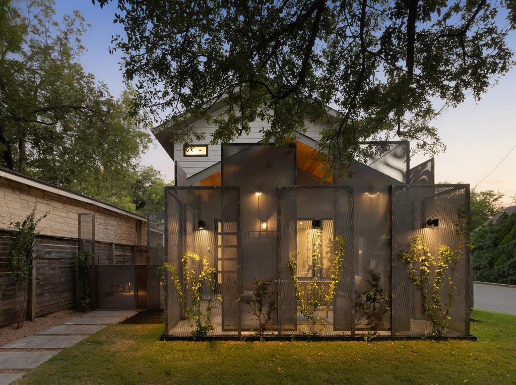 Image 3 of 40 For 1401 3rd St 1