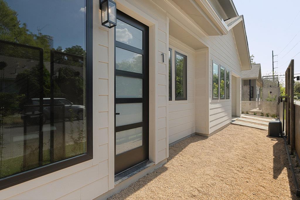 Image 30 of 40 For 1401 3rd St 1