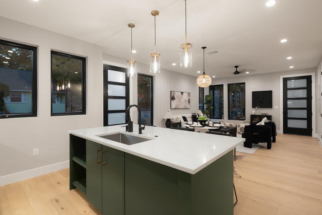 Image 31 of 40 For 1401 3rd St 1