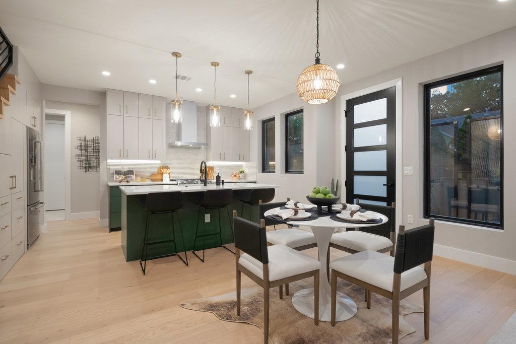 Image 33 of 40 For 1401 3rd St 1