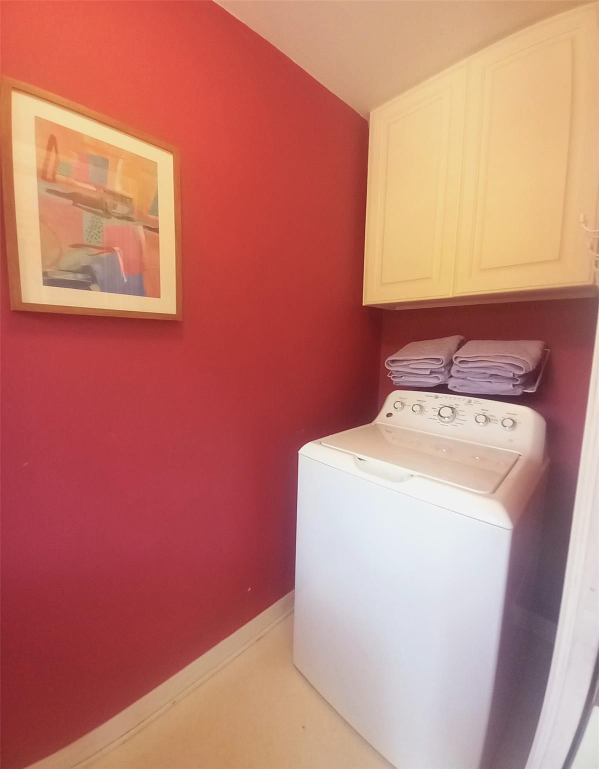 Image 11 of 19 For 1914 38th St