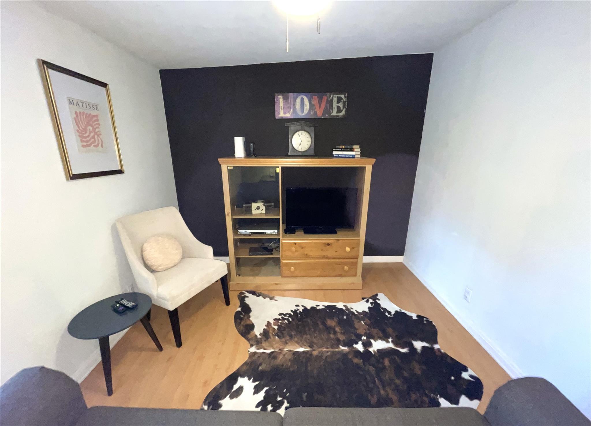 Image 8 of 19 For 1914 38th St