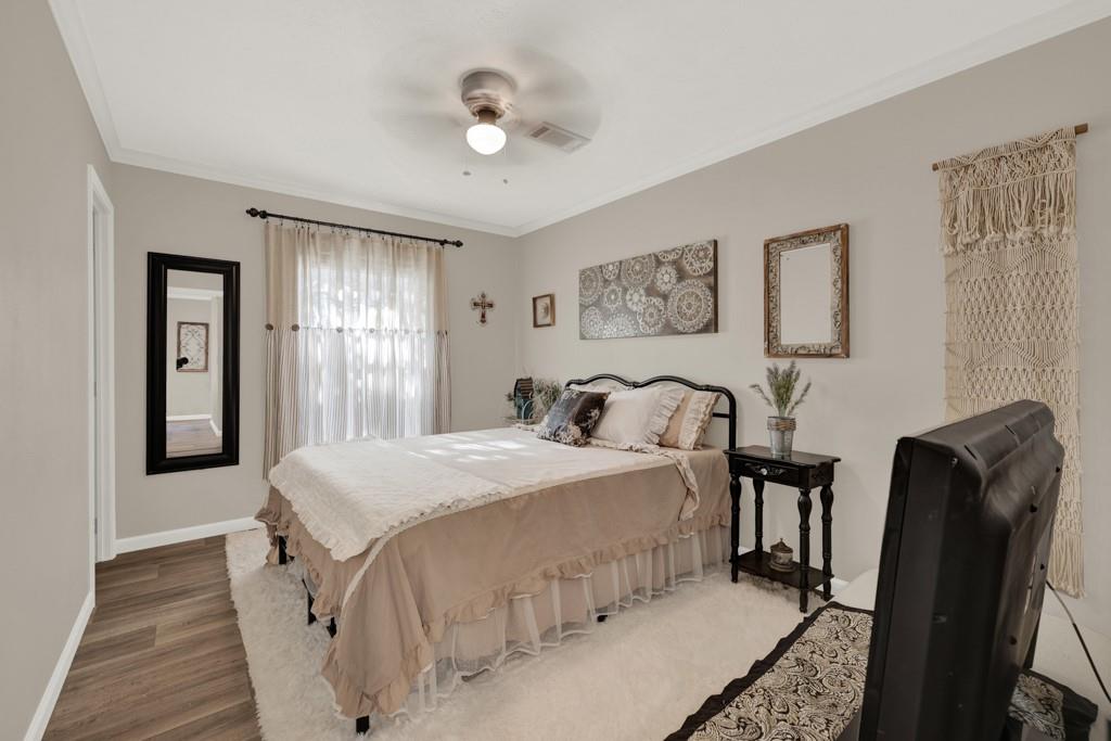 Image 16 of 40 For 270 Lakewood Ct