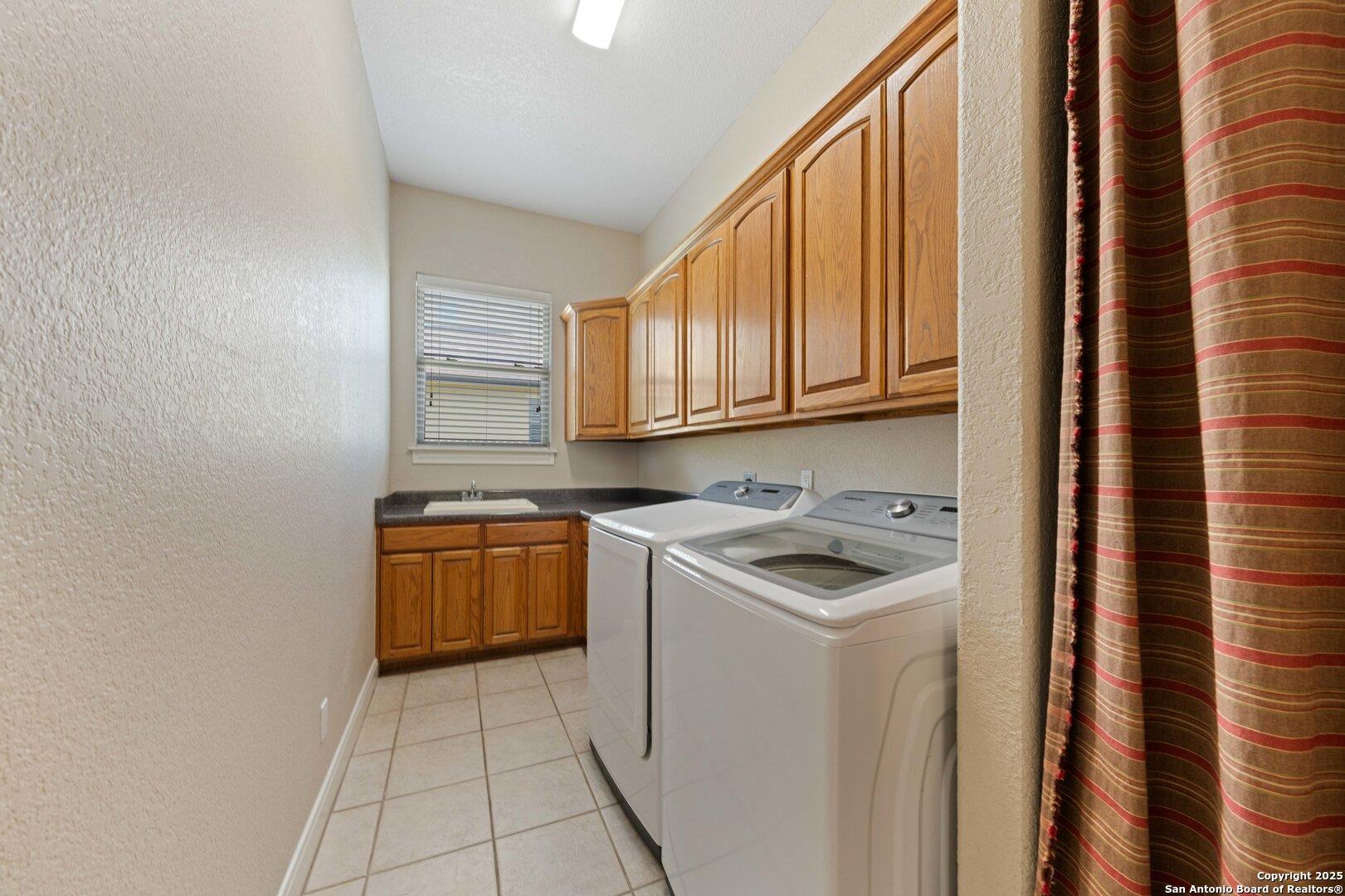 Image 25 of 34 For 30900 Woodbine Way Way