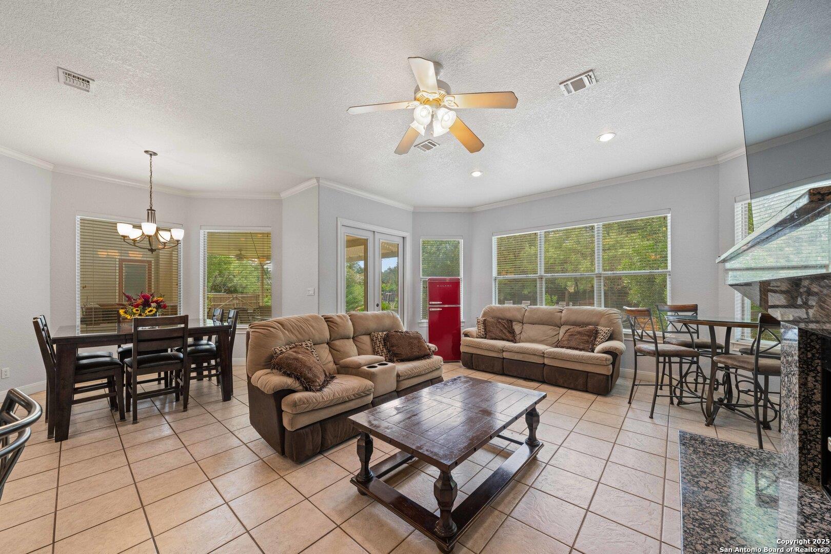 Image 7 of 34 For 30900 Woodbine Way Way