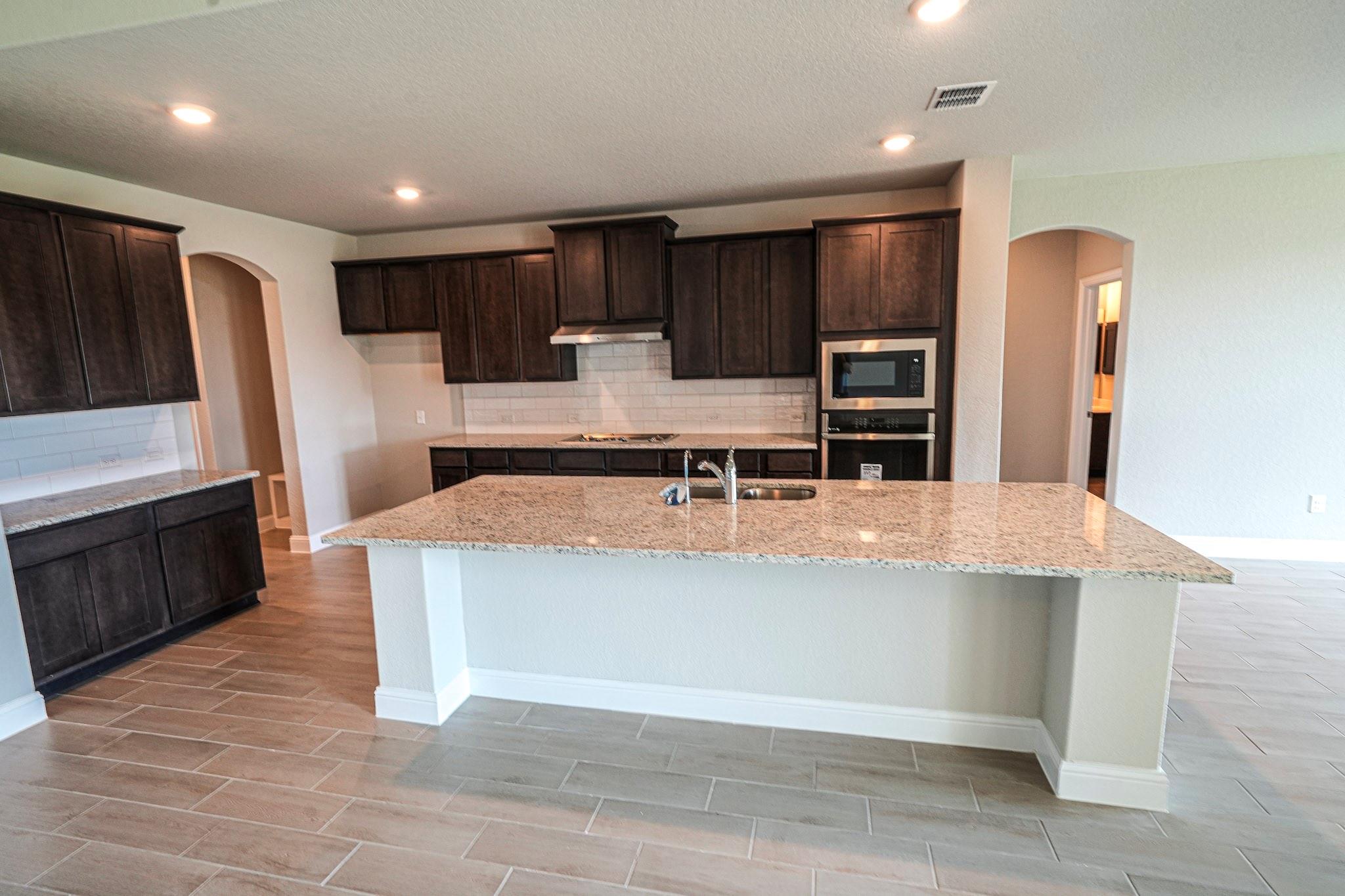 Image 8 of 22 For 413 Canton Chase