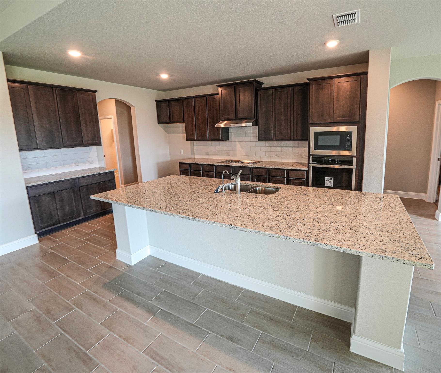 Image 9 of 22 For 413 Canton Chase