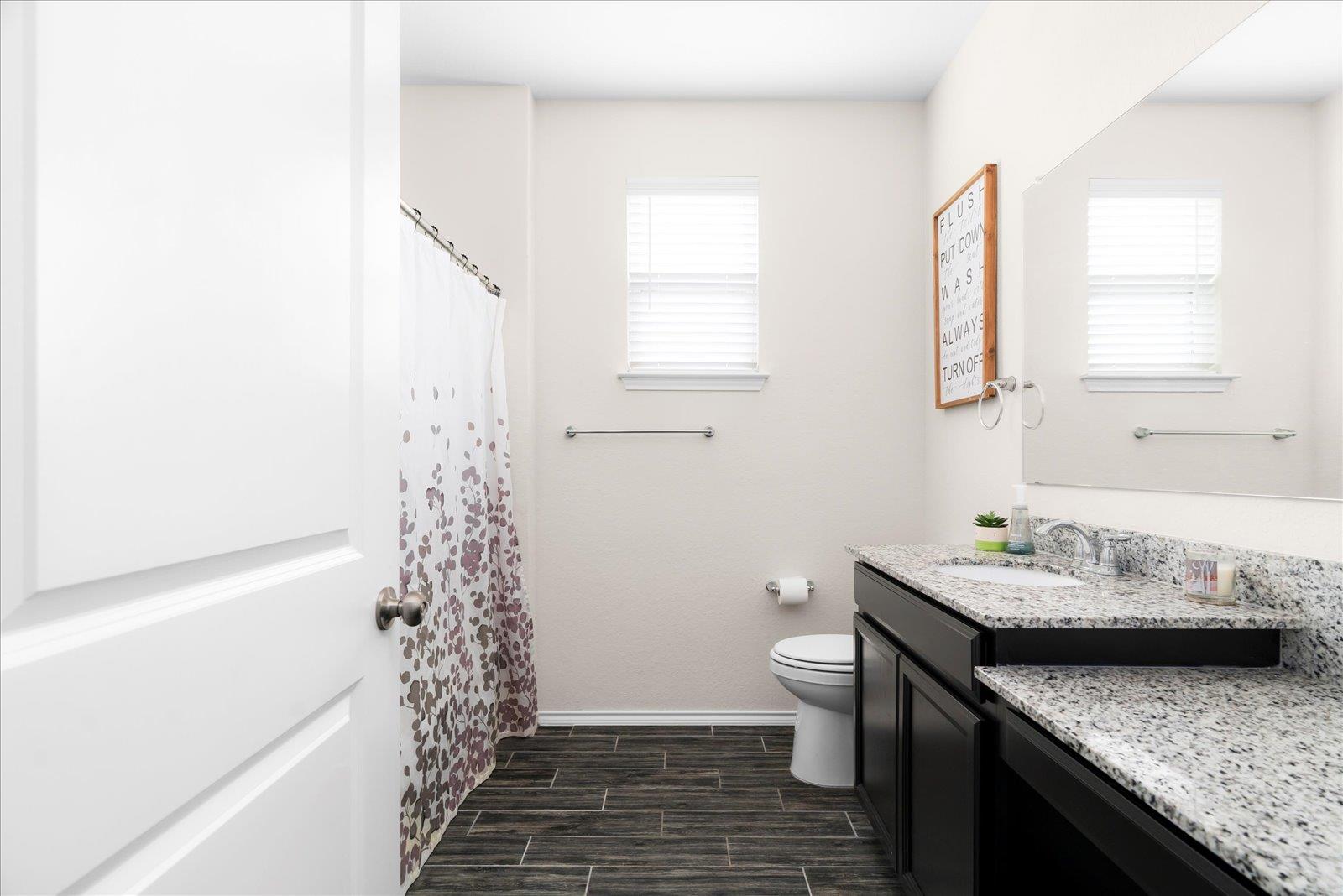 Image 21 of 40 For 3262 Wild Iris