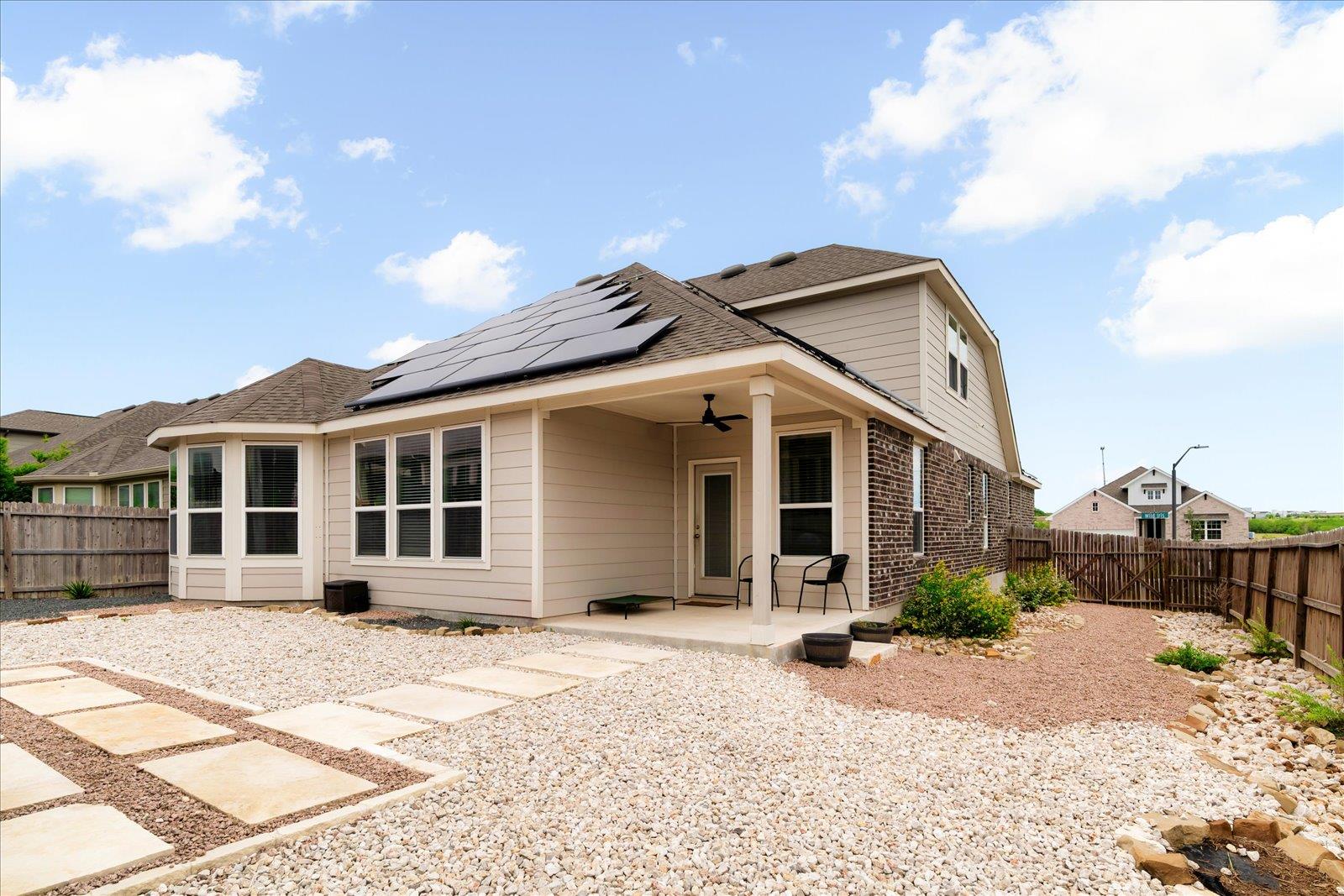 Image 29 of 40 For 3262 Wild Iris