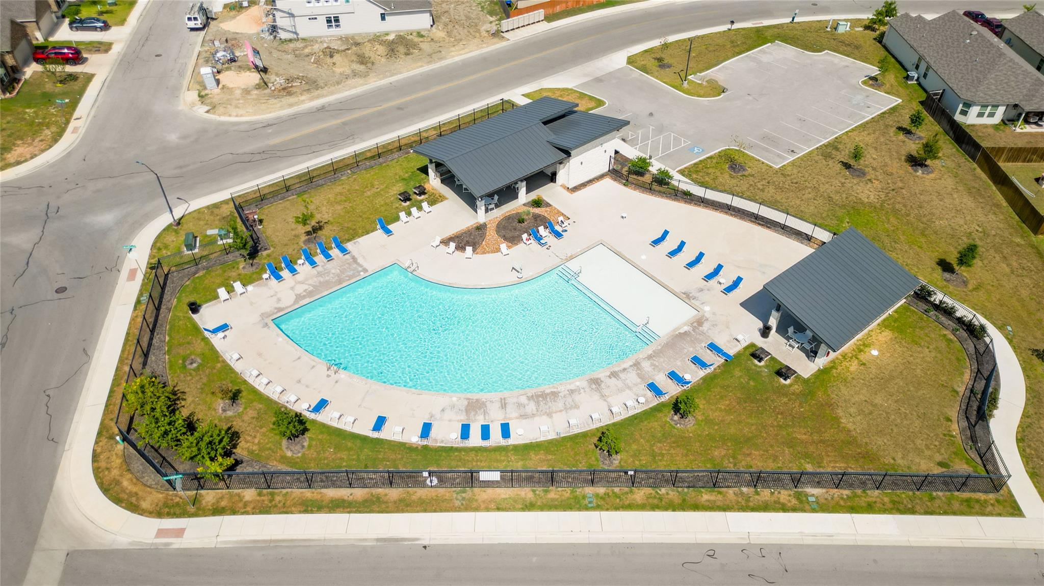 Image 33 of 40 For 3262 Wild Iris