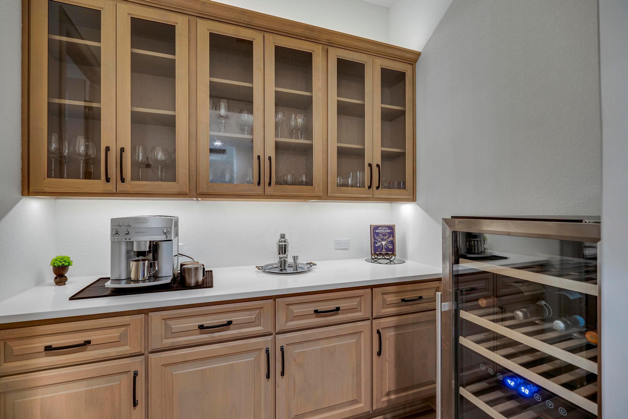 Image 16 of 39 For 321 Vista View Place Pl