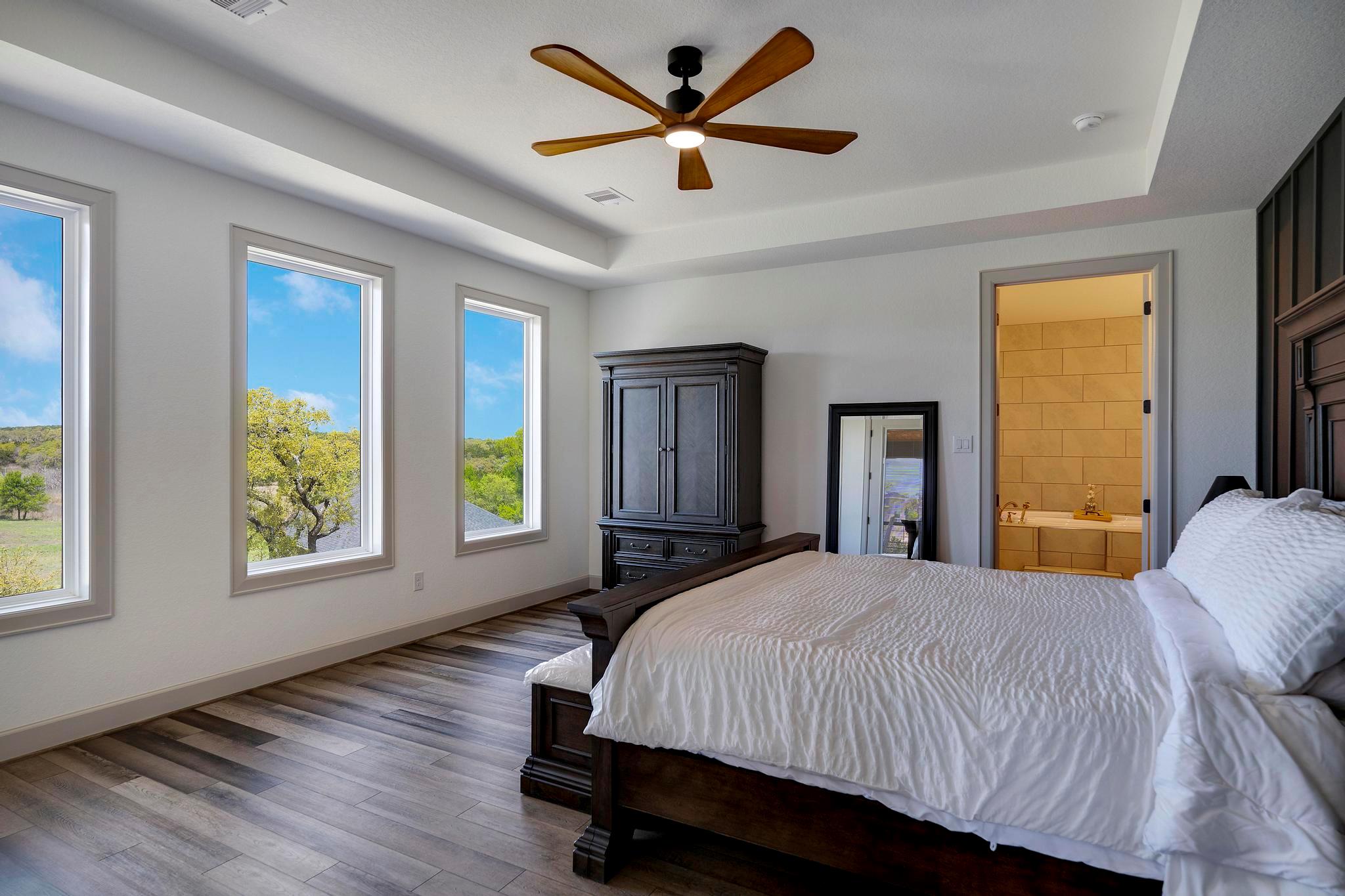 Image 29 of 39 For 321 Vista View Place Pl