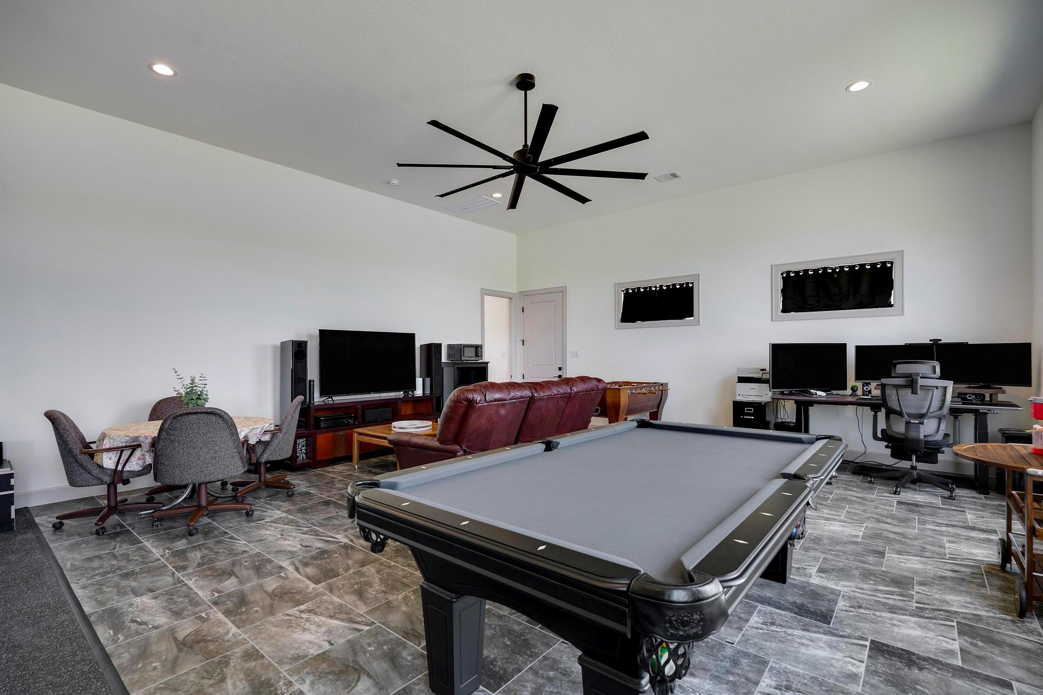 Image 37 of 39 For 321 Vista View Place Pl