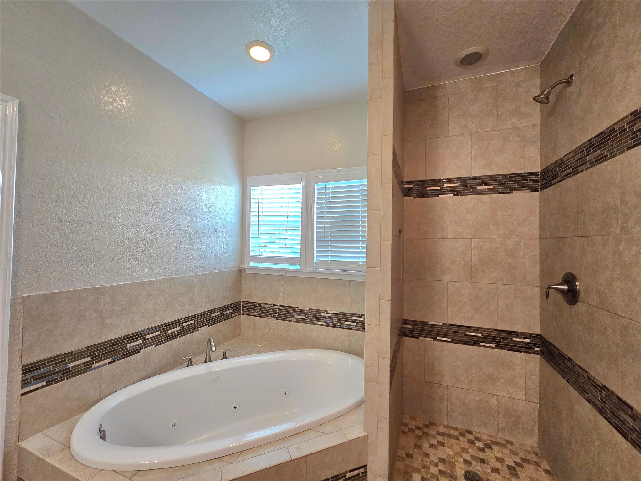 Image 14 of 31 For 6 Sun Flower Cir