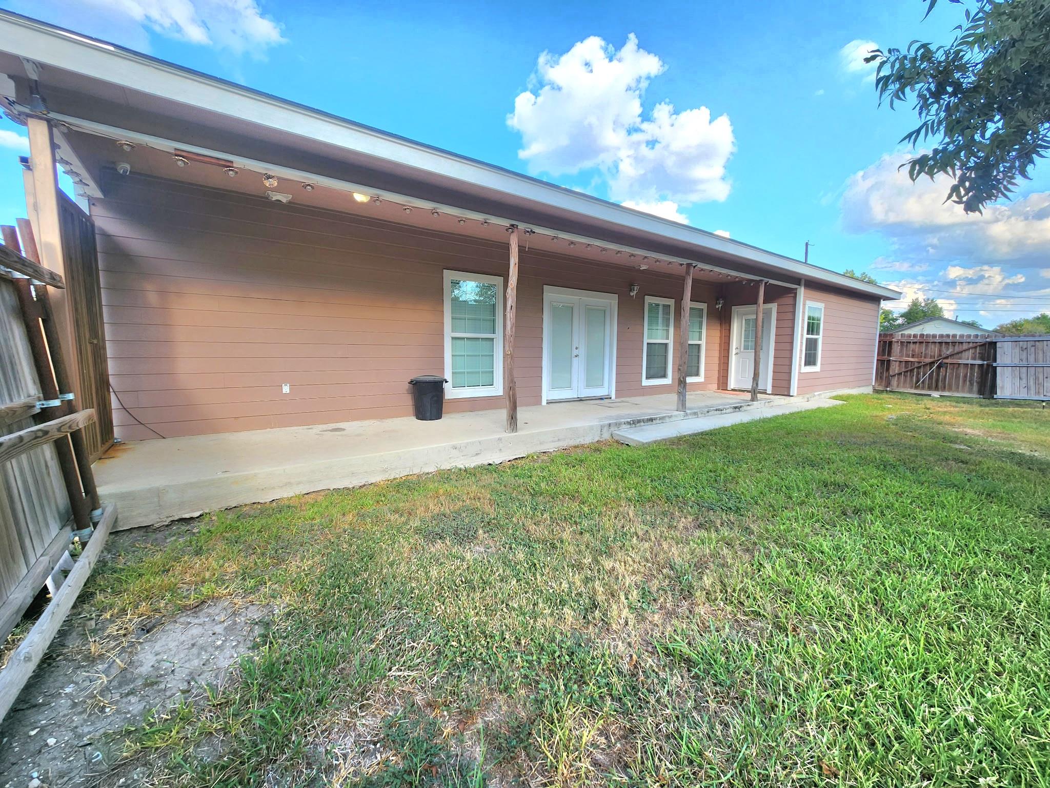 Image 24 of 31 For 6 Sun Flower Cir