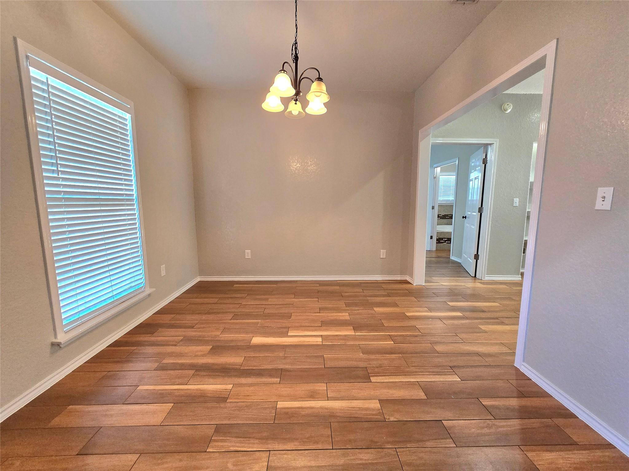 Image 4 of 31 For 6 Sun Flower Cir