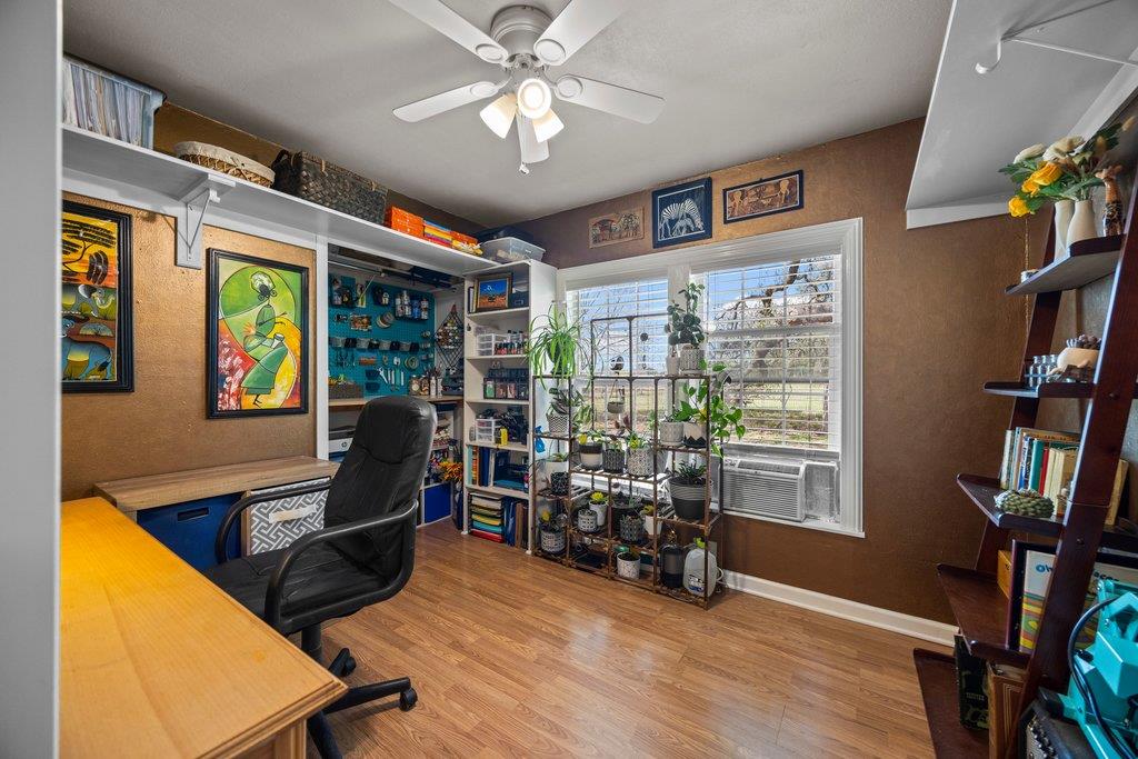 Image 13 of 28 For 312 Gerald Dr