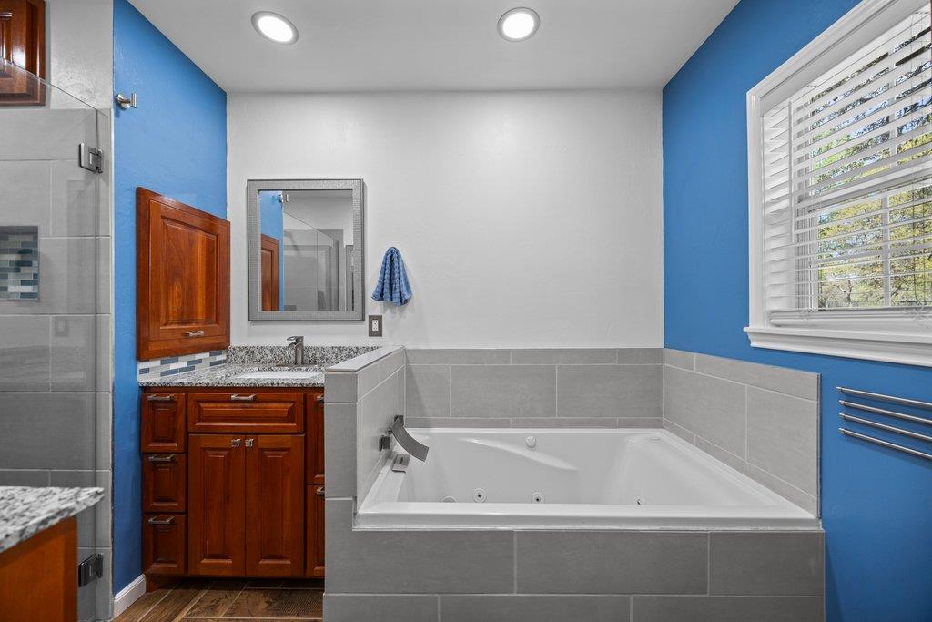 Image 18 of 28 For 312 Gerald Dr