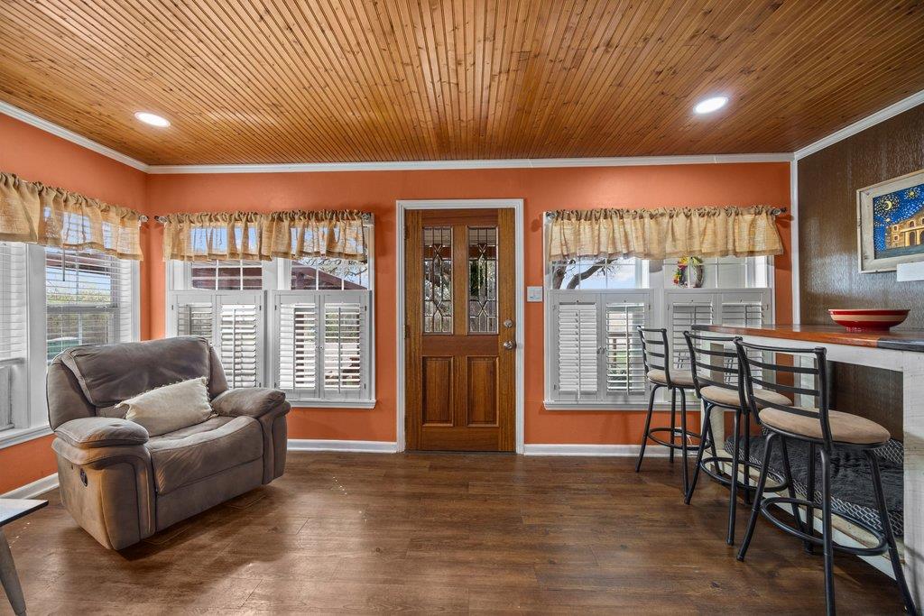 Image 4 of 28 For 312 Gerald Dr