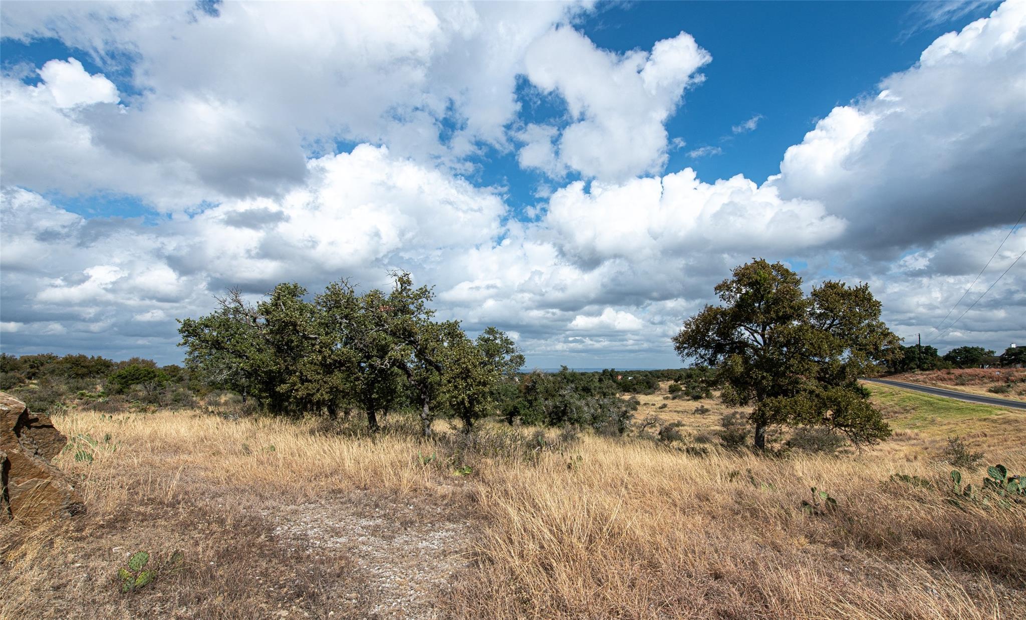 Image 22 of 25 For 470 Comanche Rdg