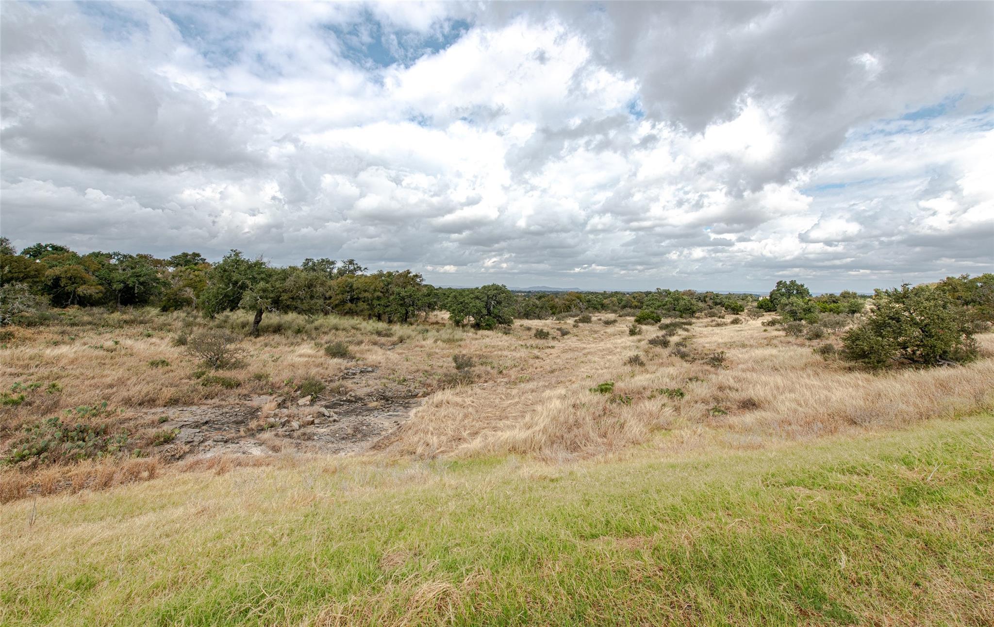 Image 24 of 25 For 470 Comanche Rdg