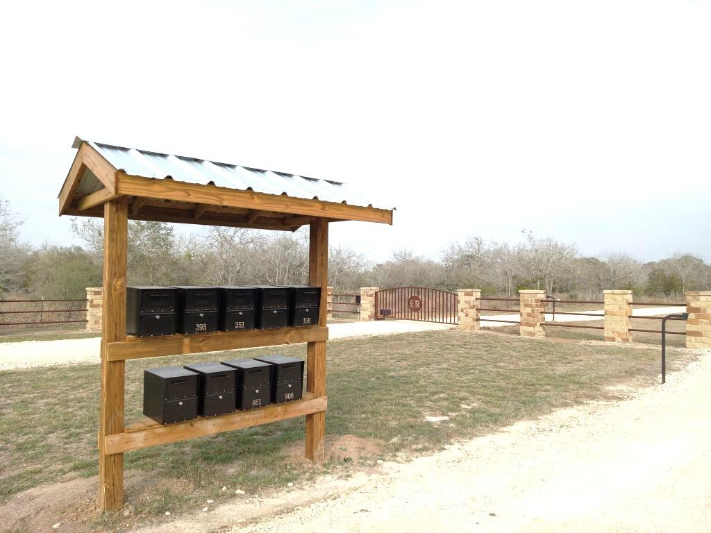 Image 9 of 24 For 251 Lefty Lane Ln