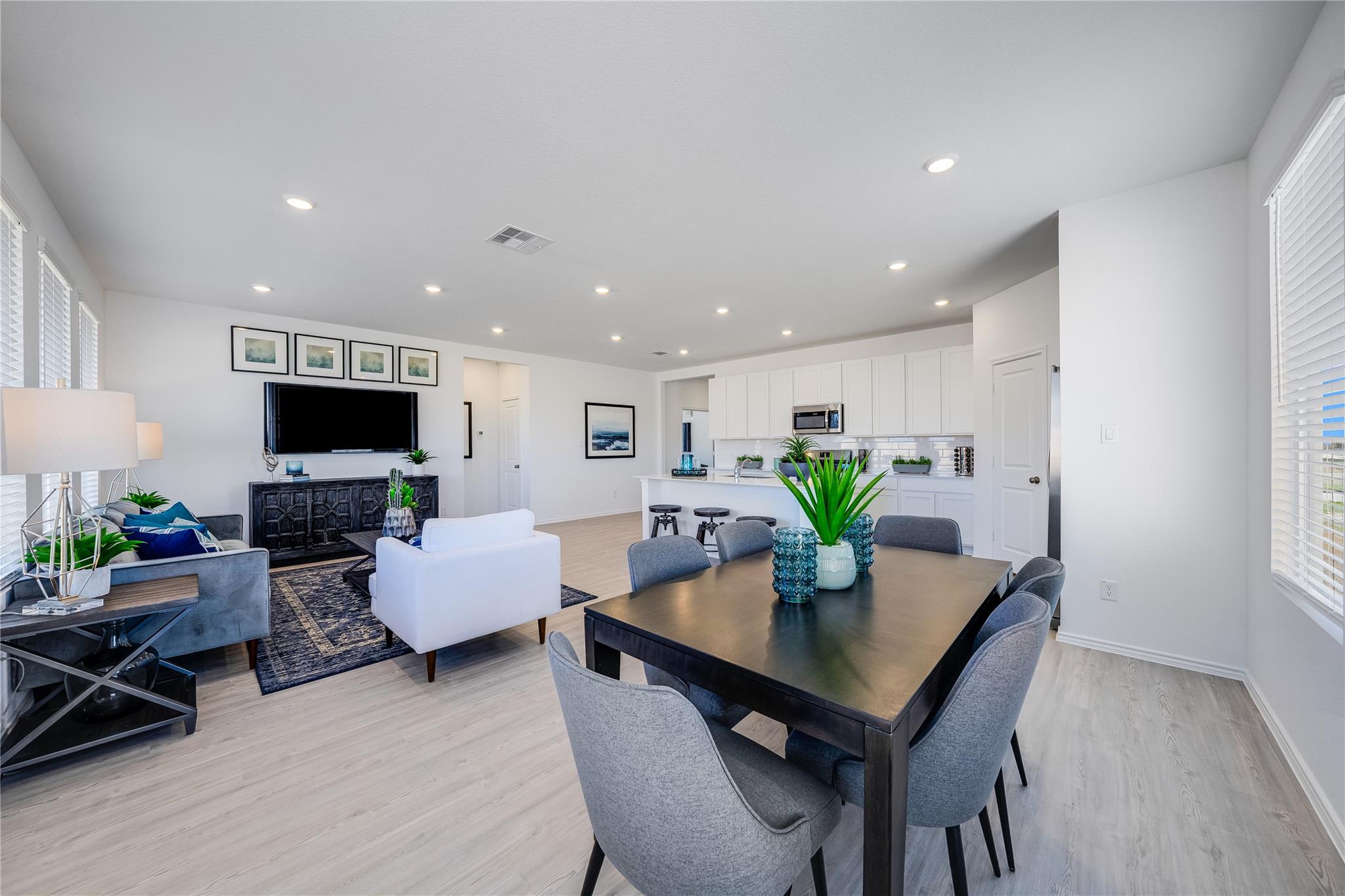 Image 3 of 23 For 1819 Bear Grass Ridge Rd