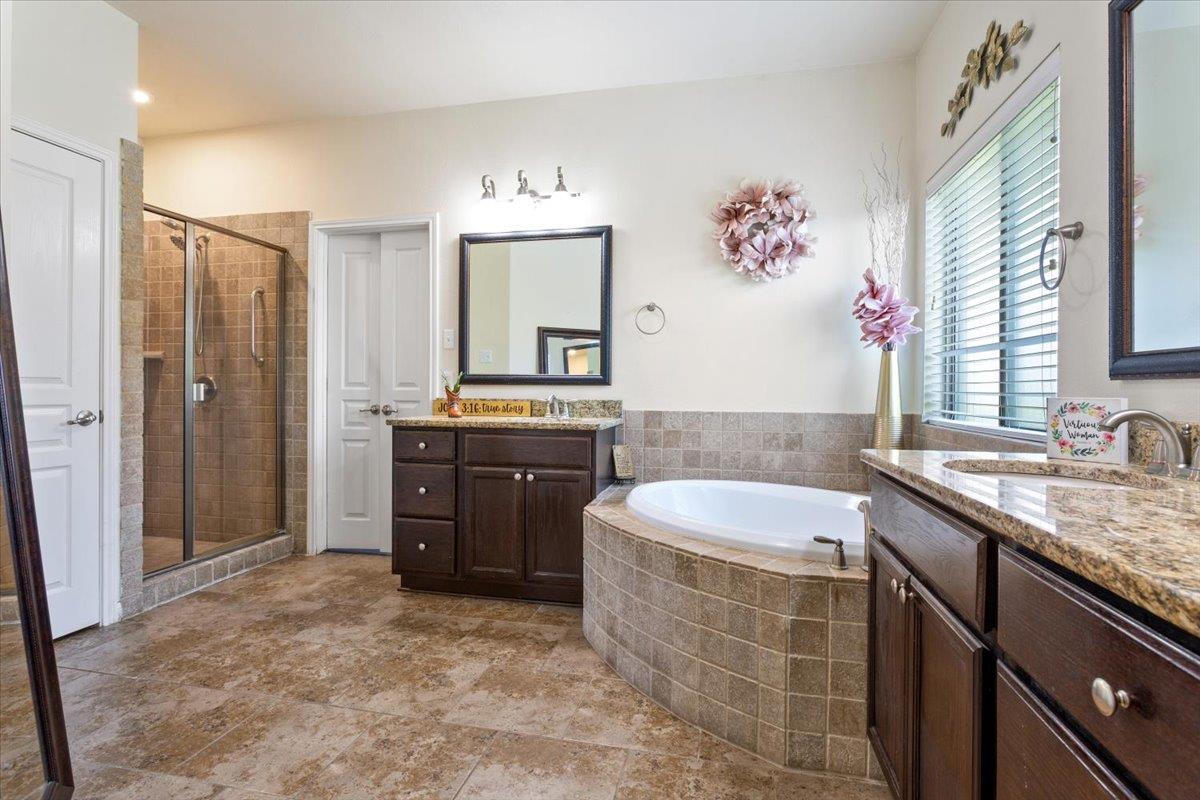 Image 20 of 40 For 4017 Woodhaven Dr