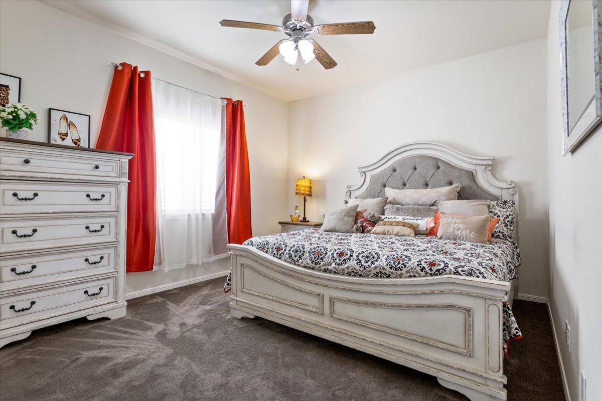 Image 23 of 40 For 4017 Woodhaven Dr