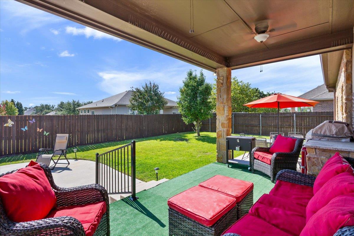 Image 29 of 40 For 4017 Woodhaven Dr