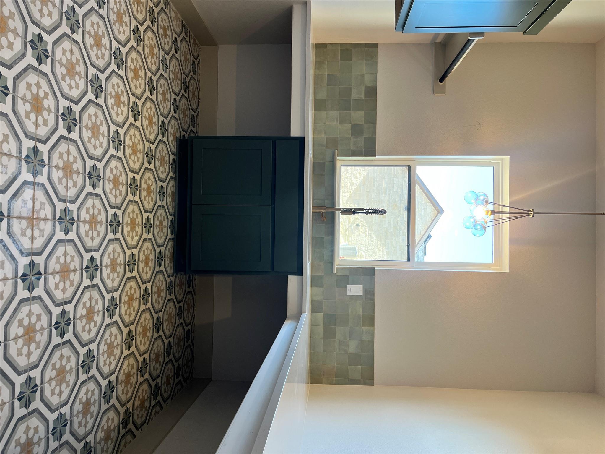 Image 10 of 10 For 202 Brown Saddle Cv