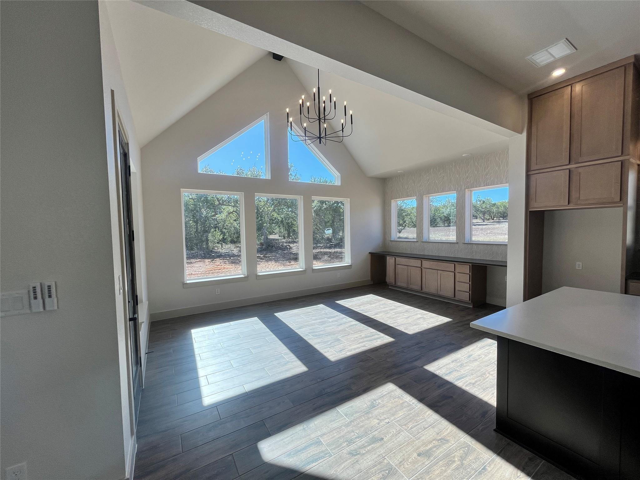 Image 7 of 10 For 202 Brown Saddle Cv