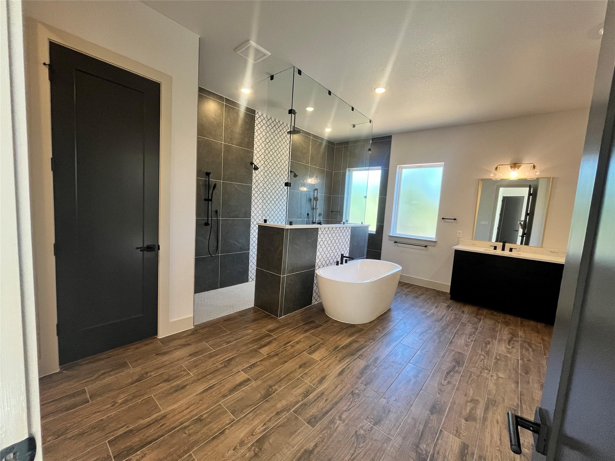 Image 9 of 10 For 202 Brown Saddle Cv